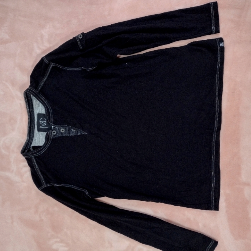 Mens long sleeved shirt